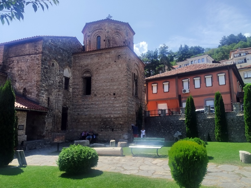 Albanija i Makedonija